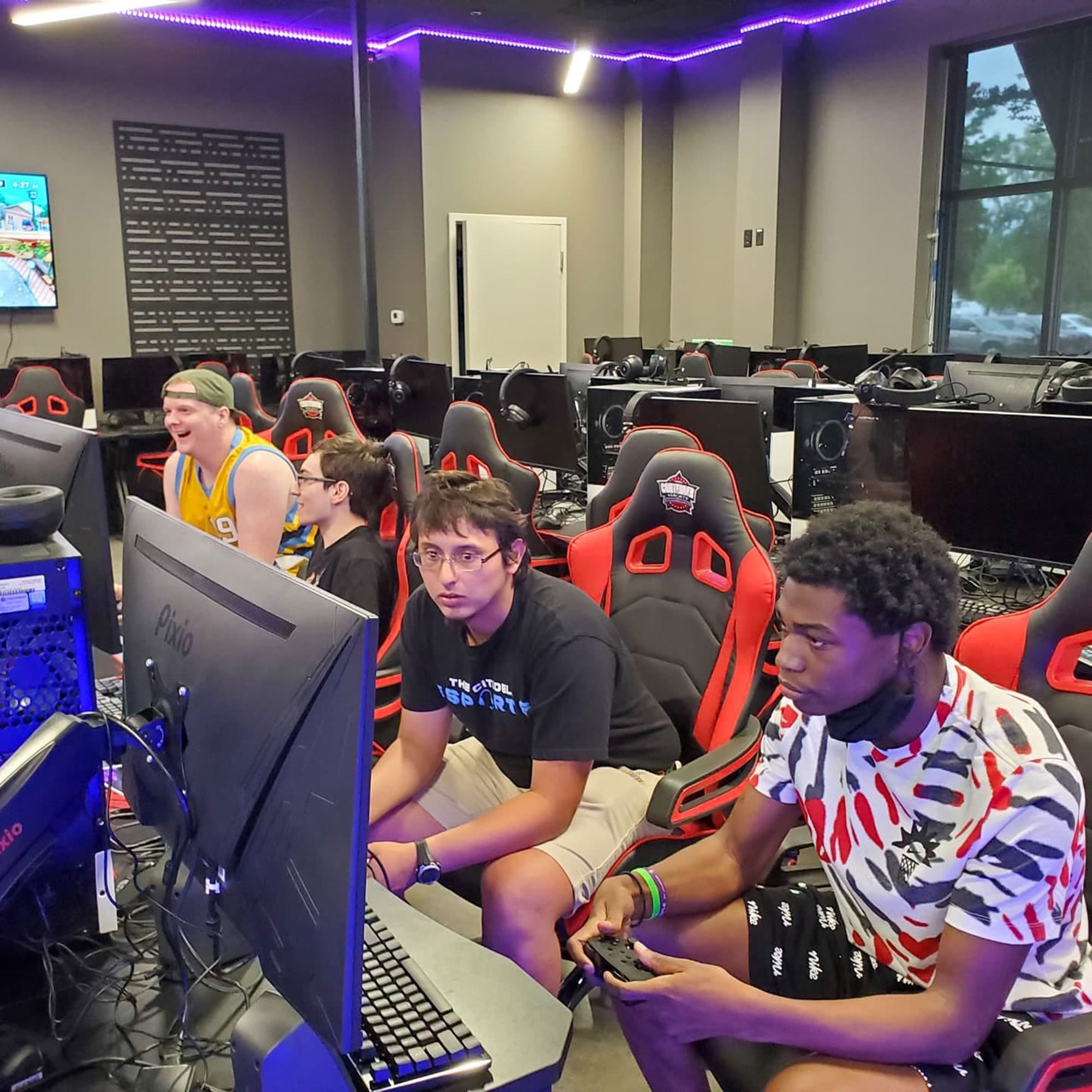 Kids gaming at Contender eSports