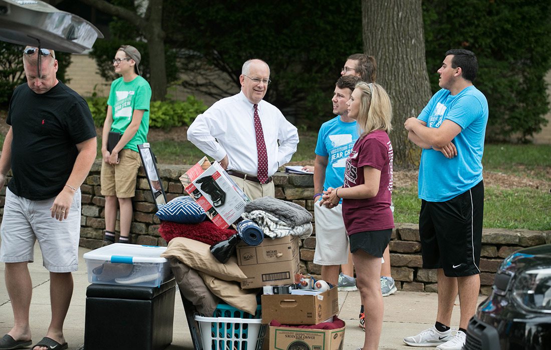 Clif Smart welcoming students to MSU campus on Move in Day