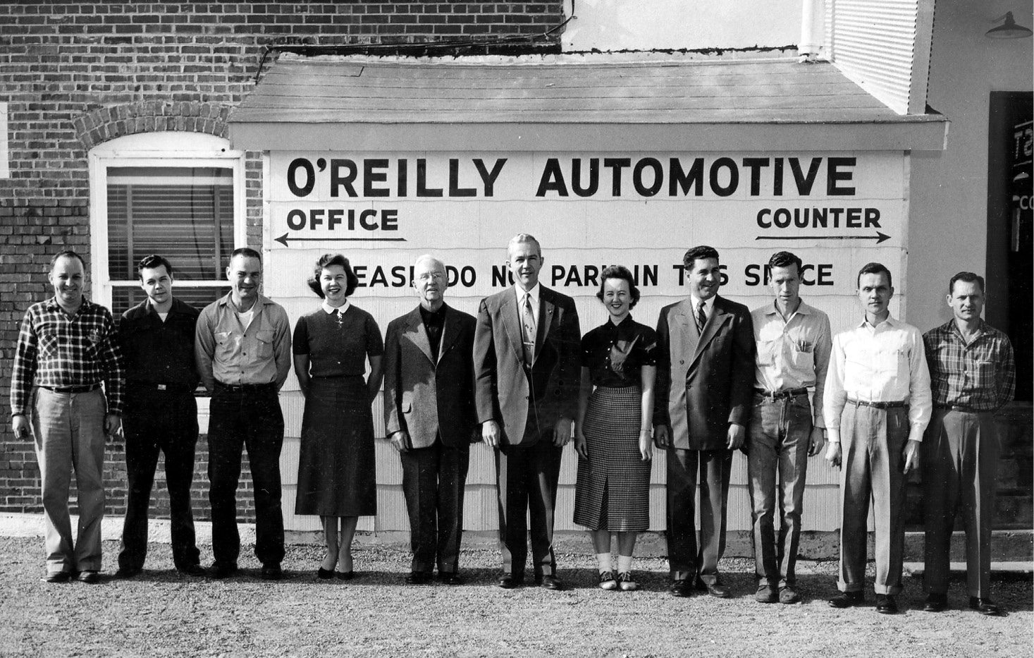 Red Hale, Wayne Schuler, Paul Ankrom, Jewel Sechler, C.F. O’Reilly, Chub O’Reilly, Ann Drennan, Bob Bach, Hubert Cox, Tony O’Reilly and Paul Branson