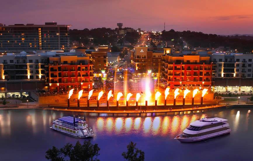 Fountain show at Branson Landing