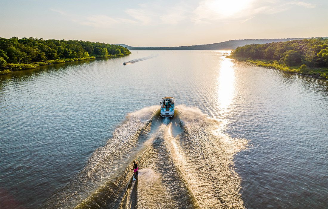 Boat on a lake at Carlton Landing in Oklahoma