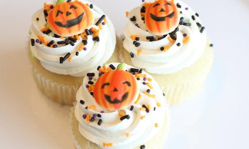 Halloween decorated cakes by Charity Fent