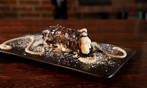 Piccolo's chocolate cannoli