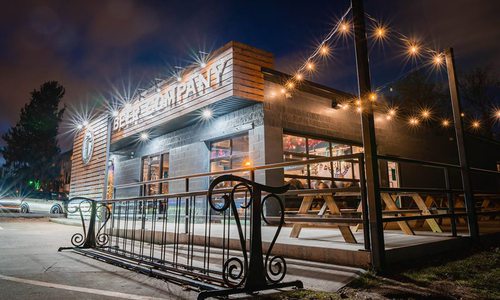 Tie & Timber Beer Co in Springfield MO at night