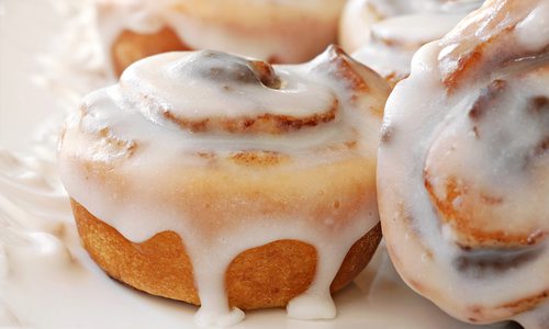 Cinnamon rolls with icing