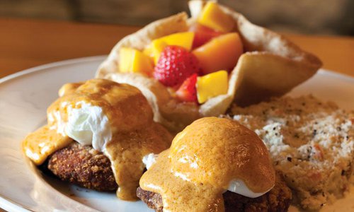 Crab Cakes Benedict