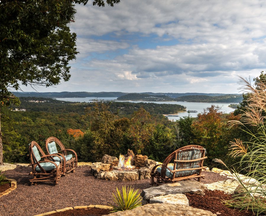 Table Rock Lake house overlooking Kimberling City Bridge