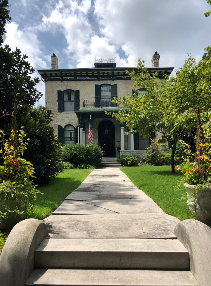 Historic home in Carthage Missouri