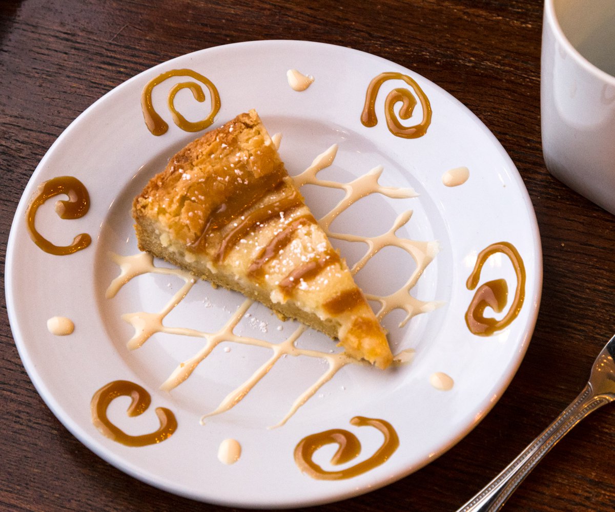 Gooey butter cake with caramel topping