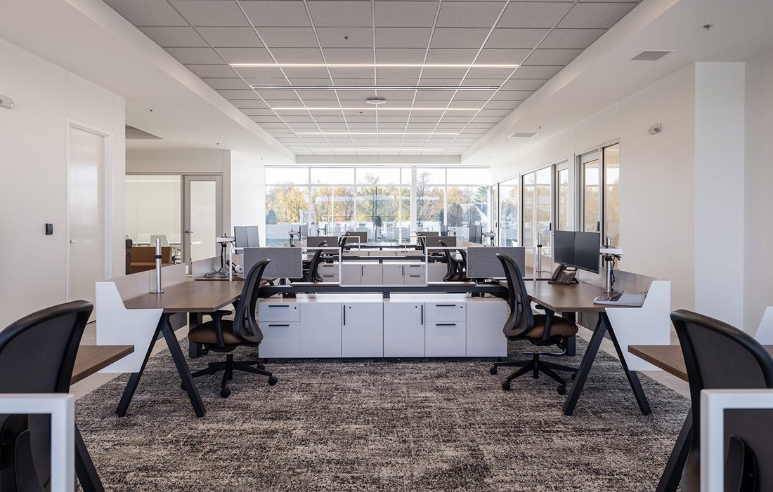 Mid Missouri Bank Interior Photo