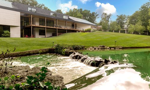 Home in Jones Spring neighborhood of Springfield, Missouri