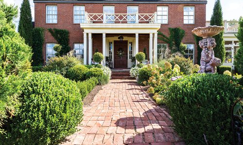 Take a Look at the Schaffitzel's Plant-Filled Porch