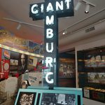 Slider Thumbnail: Red's Giant Hamburg vintage sign