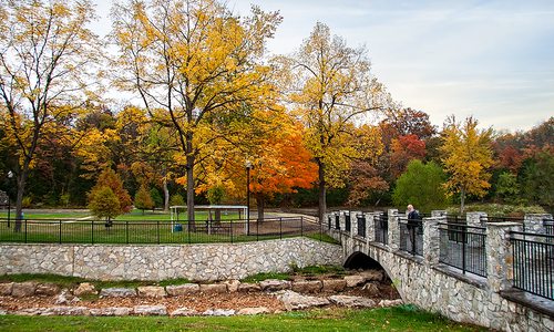 Sequiota Park in Springfield MO during fall