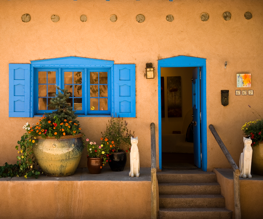 Spend some time exploring Santa Fe over a long weekend.