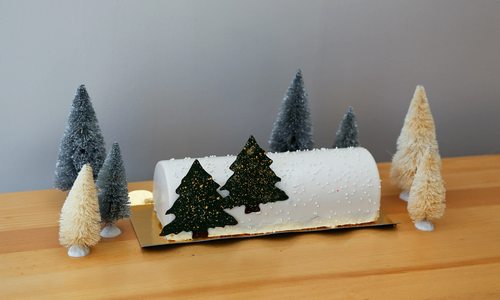 Yule Love This Yule Log Cake from The European