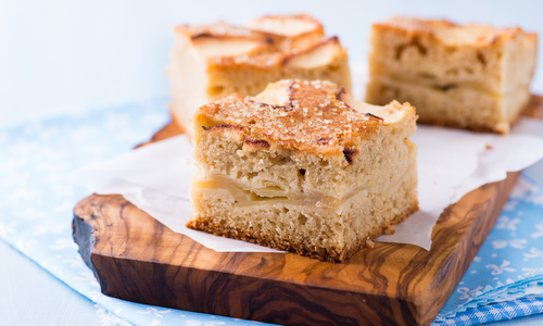 Great-Grandma’s Apple Cake